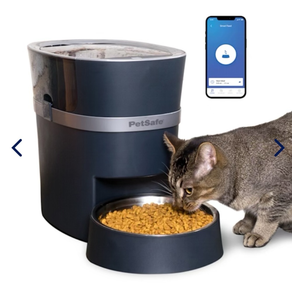 Automatic pet feeder